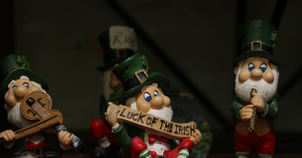 A Bit of Blarney: Funny Irish Poems to Brighten the Hearth
